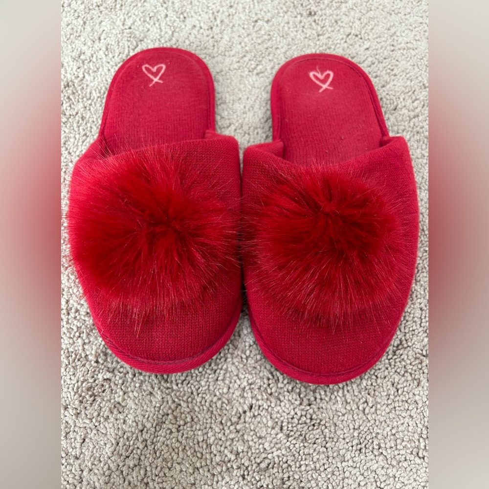 Victoria Secret Pom Pom slippers